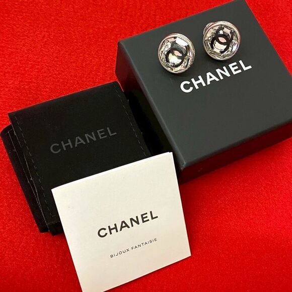 Chanel Coco Mark Earrings - Picture 1 of 6